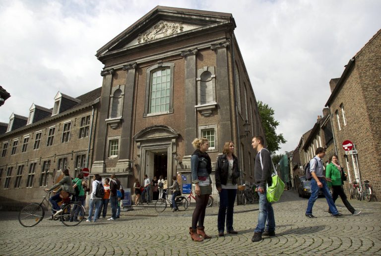 SBE International Business Scholarships At Maastricht University, Netherlands - 2018